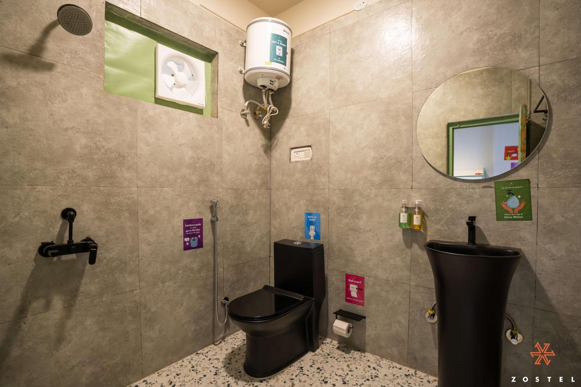 Albergue Zostel Dharamkot McLeod Ganj Habitación foto